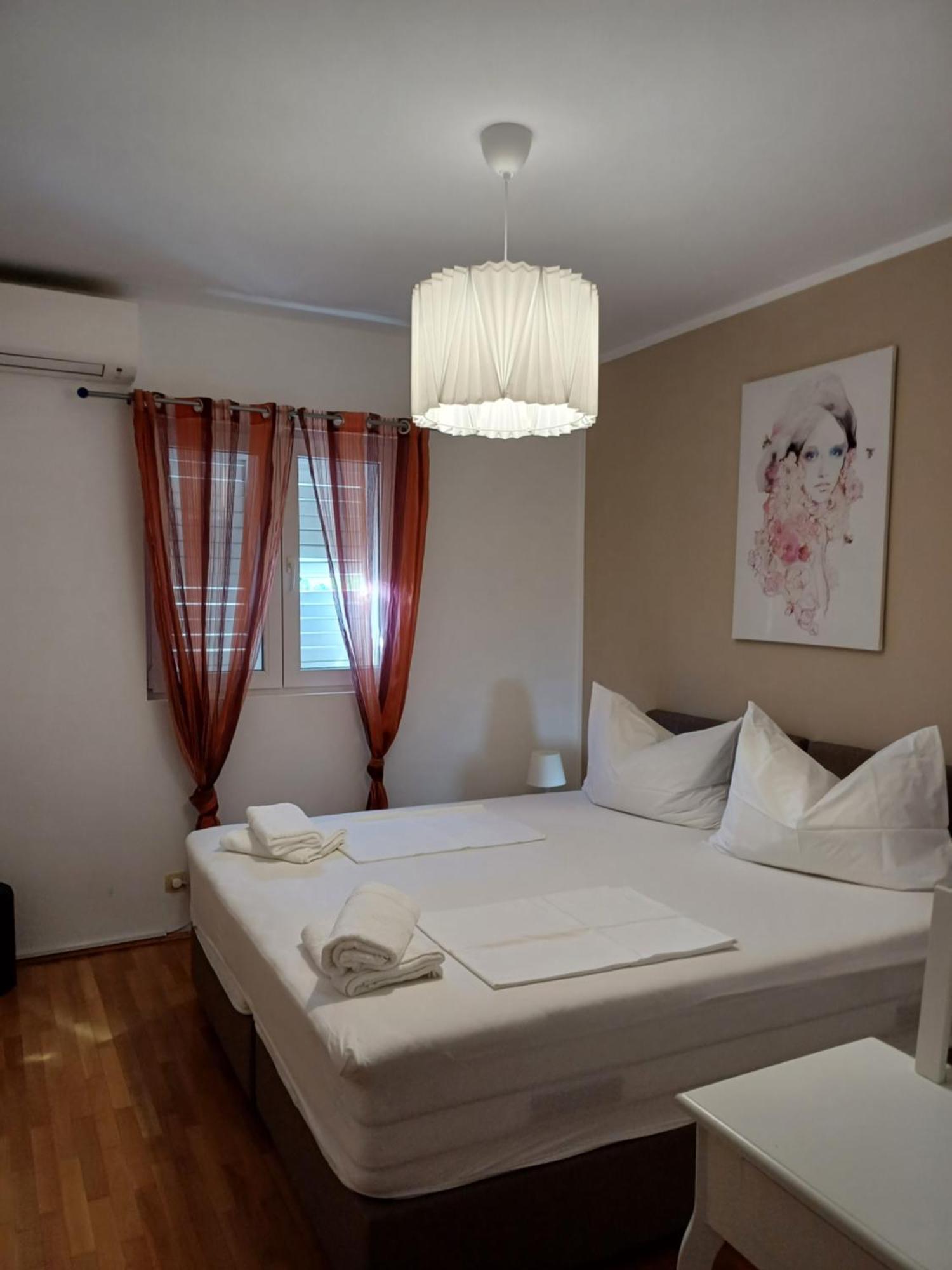 Apartman Laura Galileo Blizu Centra I Plaze ماكارسكا المظهر الخارجي الصورة